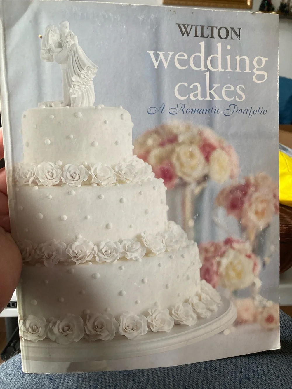 Wilton Wedding Cakes A Romantic Portfolio Beautiful Ideas and Instructions